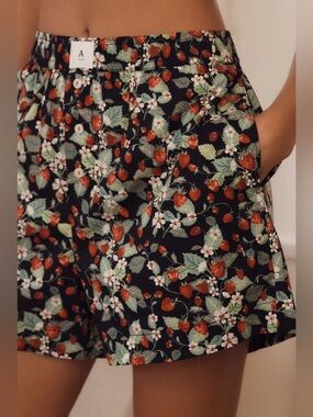 Anthropologie The Wren Boxer Shorts small strawberry